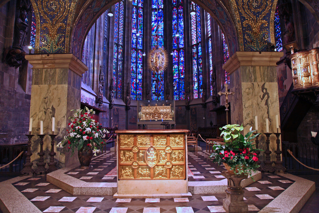 im Aachener Dom, Altar, Pala d'Oro, Marienschrein, Glashaus